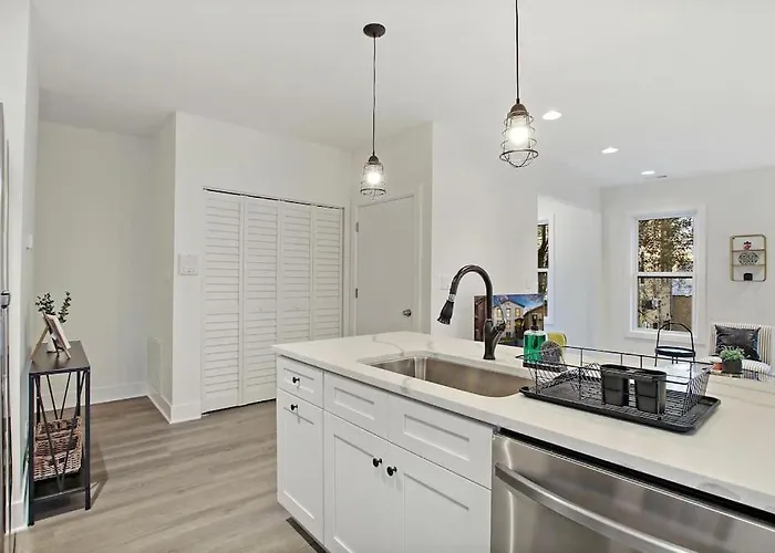 1br Captivating With In-unit Laundry - Aberdeen 2 Chicago