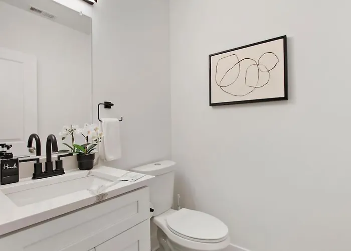 1br Captivating With In-unit Laundry - Aberdeen 2